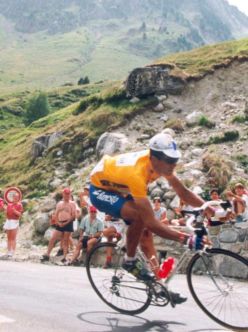 Der frühere Radsport-Profi Miguel Indurain am 15. Juli 1995 während der Tour de France.