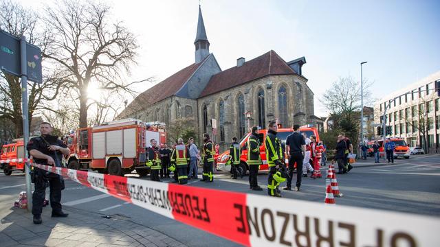 Teile der Innenstadt von Münster sind abgesperrt. Mehrere Menschen starben, als ein Auto in eine Menschenmenge fuhr.