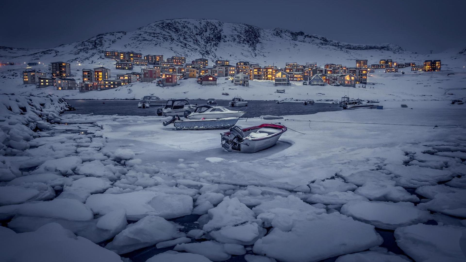 Der winterlichen Hafen von Nuuk (Grönland). Der winterlichen Hafen von Nuuk (Grönland).