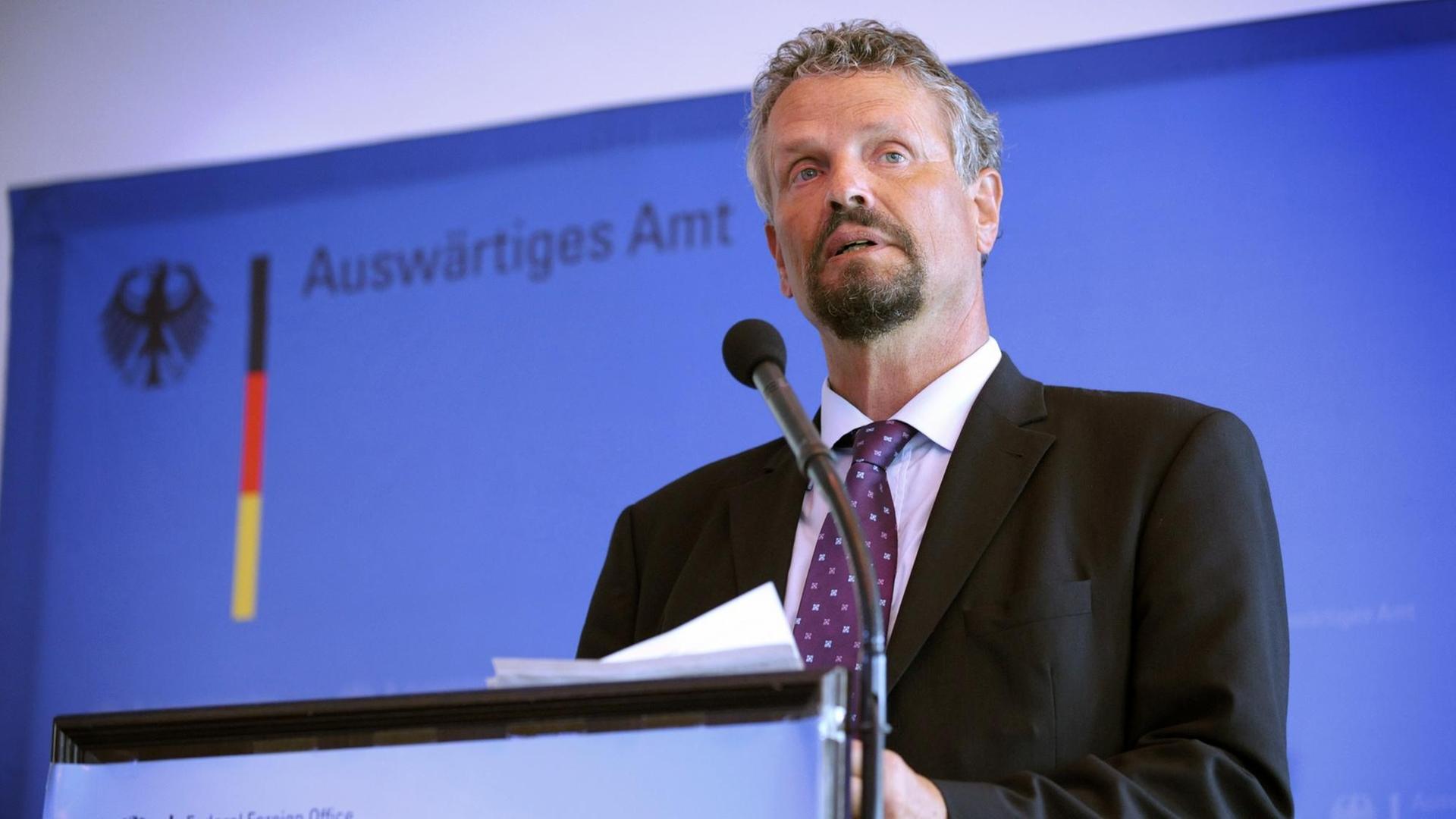 Der Russland-Beauftragte der Bundesregierung, Gernot Erler, spricht im Auswärtigen Amt Der Russland-Beauftragte der Bundesregierung, Gernot Erler, spricht im Auswärtigen Amt