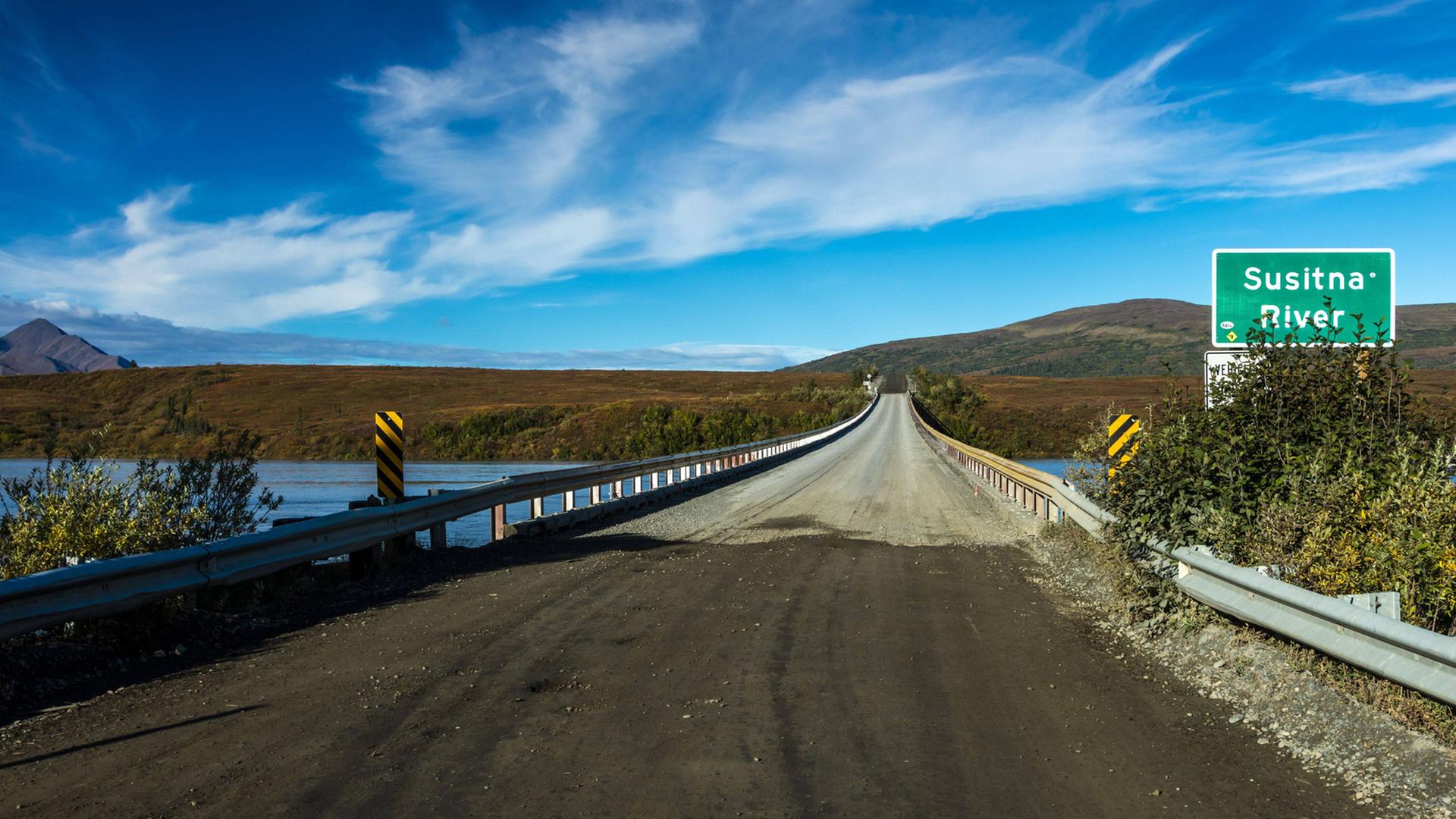 Susitna River Bridge auf dem Alaska Highway, dem Landweg zwischen den USA und ihrem nördlichsten Bundesstaat