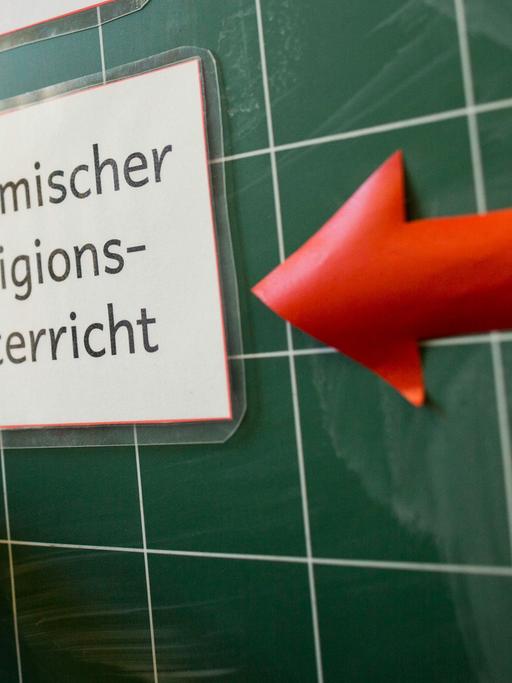 Islamischen Religionsunterricht in Rheinland-Pfalz gibt es an einigen Schulen der Primar- und Sekundarstufe.
