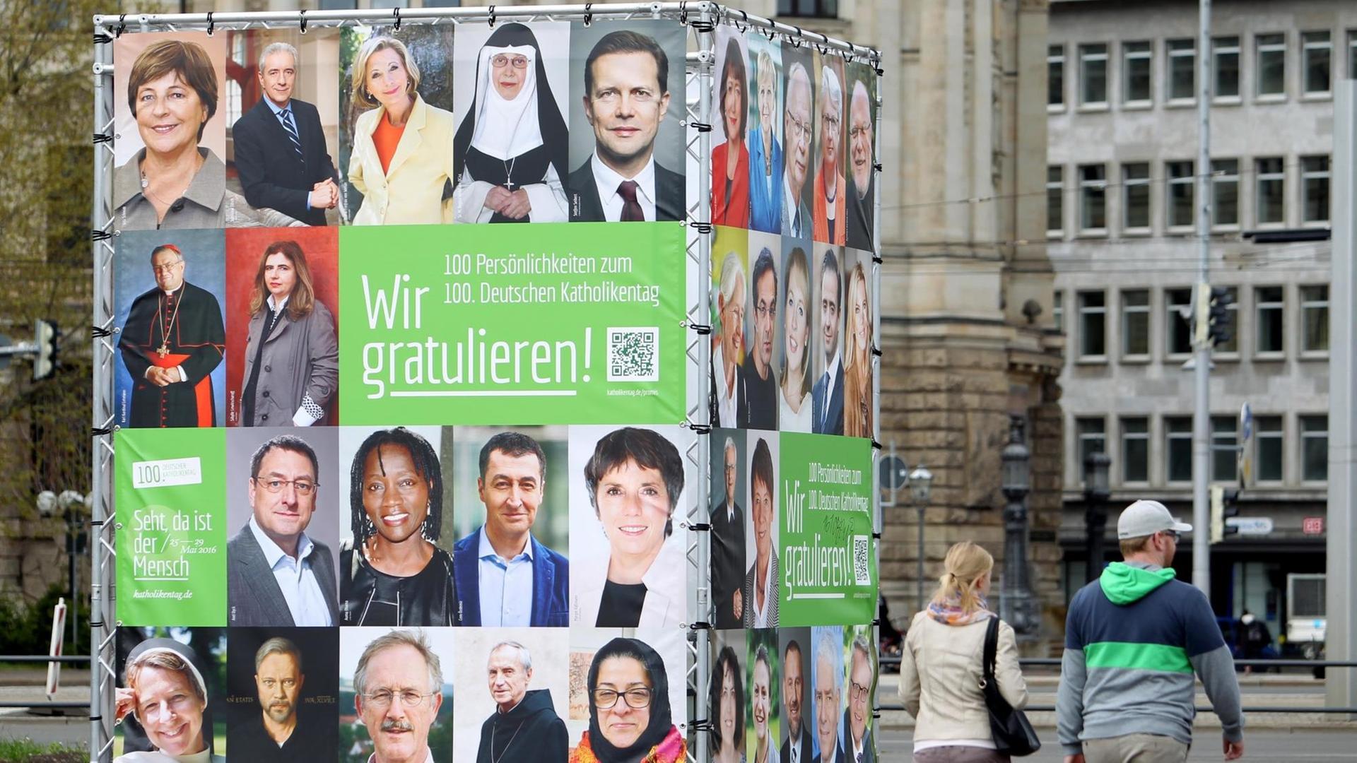 Abbildungen von bekannten Persönlichkeiten sind am 04.05.2016 in Leipzig (Sachsen) auf Transparenten zum kommenden Katholikentag zu sehen. Der 100. Deutsche Katholikentag findet vom 25. bis 29. Mai 2016 unter dem Leitspruch 'Seht, da ist der Mensch' in Leipzig statt. Abbildungen von bekannten Persönlichkeiten sind am 04.05.2016 in Leipzig (Sachsen) auf Transparenten zum kommenden Katholikentag zu sehen. Der 100. Deutsche Katholikentag findet vom 25. bis 29. Mai 2016 unter dem Leitspruch 'Seht, da ist der Mensch' in Leipzig statt.