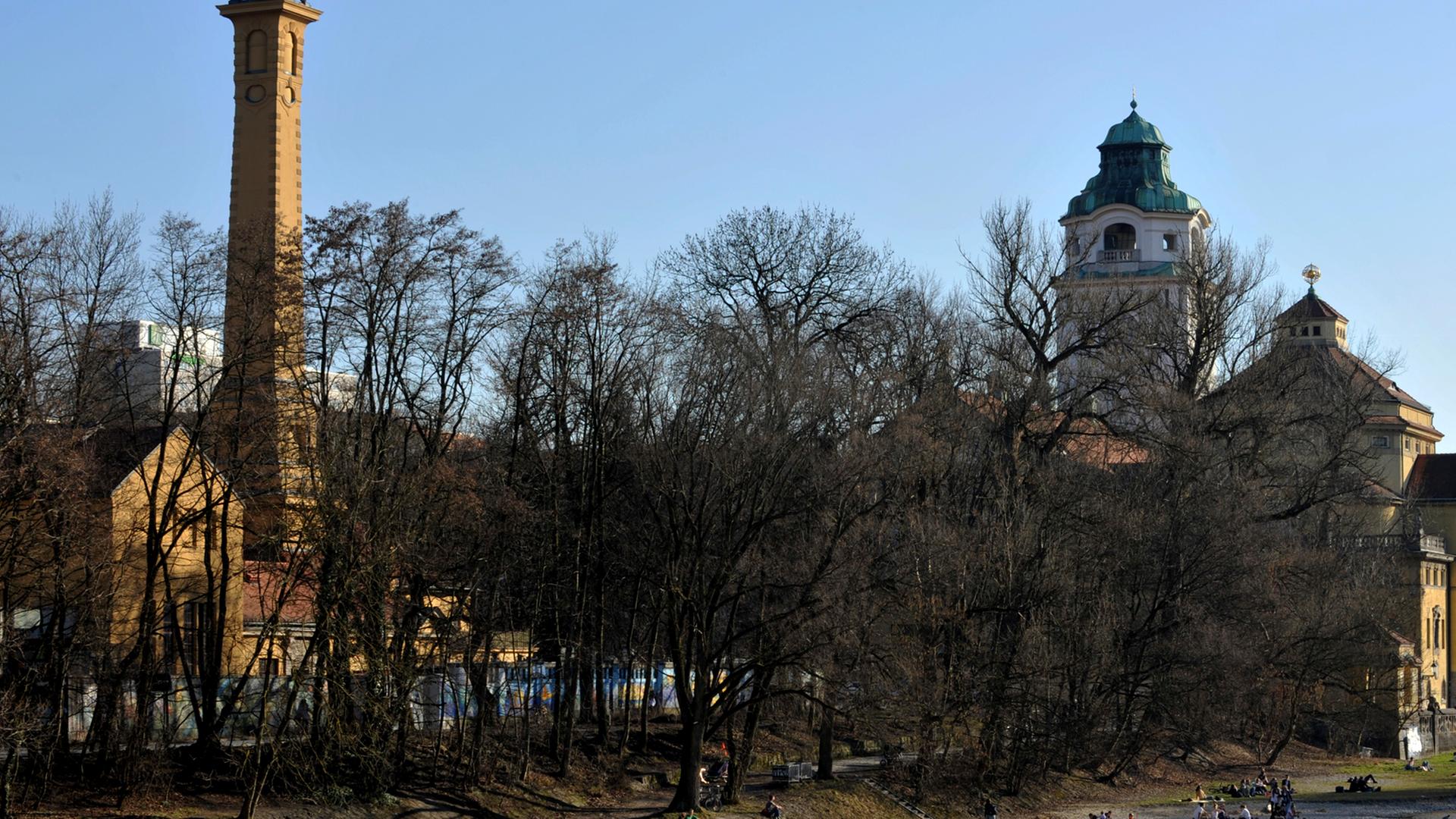 Sonnen vor der Kulisse der Muffathalle (l.) in München: Hier wird "Vivier" uraufgeführt. Sonnen vor der Kulisse der Muffathalle (l.) in München: Hier wird "Vivier" uraufgeführt.