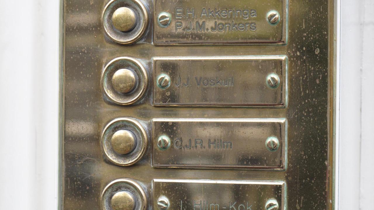 Voskuils Hausklingel in der Herengracht 60 in Amsterdam Voskuils Hausklingel in der Herengracht 60 in Amsterdam
