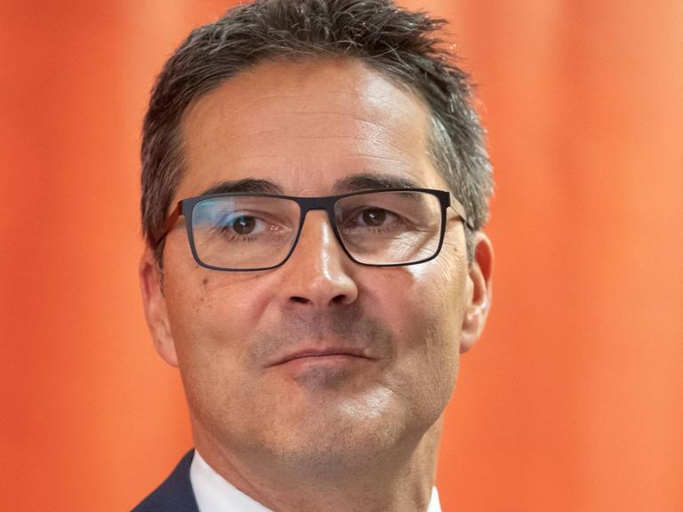 Arno Kompatscher, Landeshauptmann Südtirols und Politiker der Südtiroler Volkspartei SVP am 22.10.2018 auf einer Pressekonferenz in Bozen