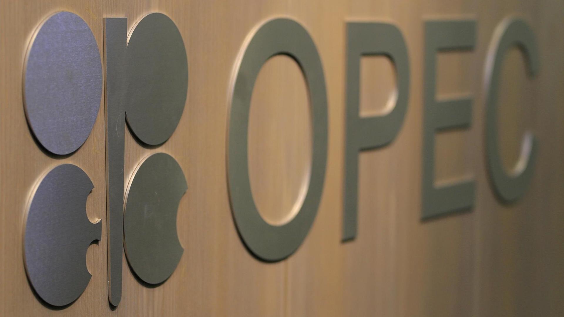 Das Logo der OPEC (Organization of the Petroleum Exporting Countries) Das Logo der OPEC (Organization of the Petroleum Exporting Countries)