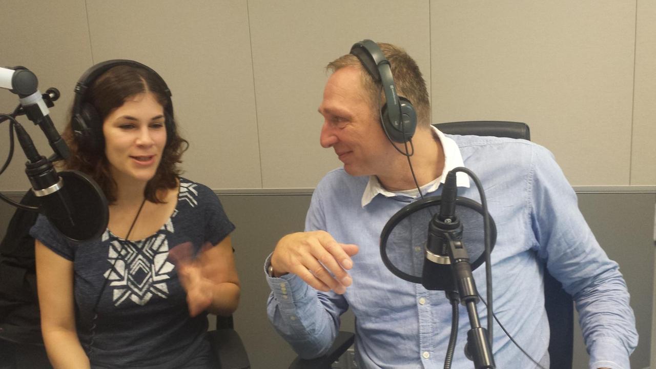 Nachrichtenredakteure Elena Gorgis und Uwe Setzke Nachrichtenredakteure Elena Gorgis und Uwe Setzke