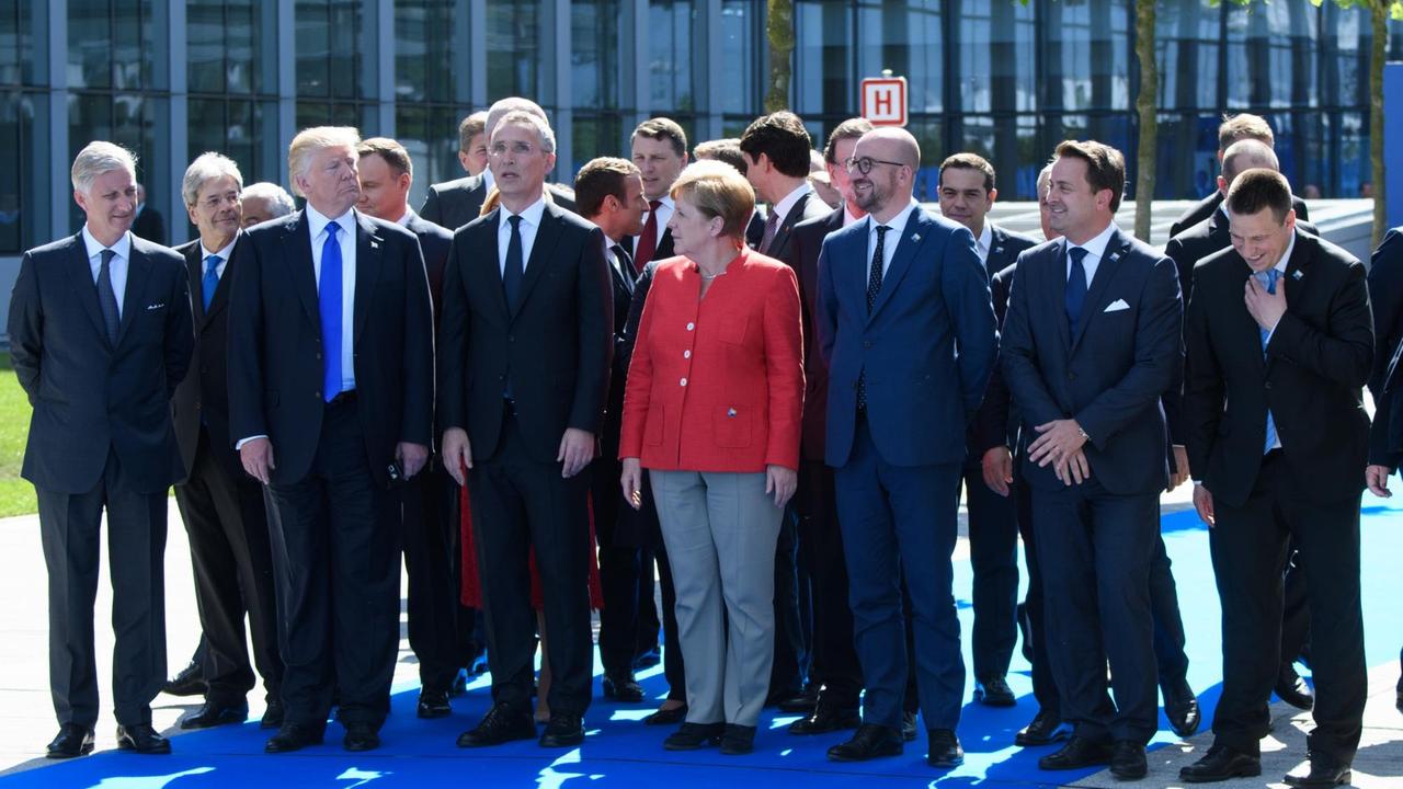 King Philippe - Filip of Belgium, US President Donald Trump, NATO Secretary General Jens Stoltenberg, Chancellor of Germany Angela Merkel, Belgian Prime Minister Charles Michel, Prime Minister of Luxembourg Xavier Bettel and President of Latvia Raimonds Vejonis pictured during the unveiling ceremony of the new headquarters of NATO, North Atlantic Treaty Organization, in Evere, Brussels, Thursday 25 May 2017. King Philippe - Filip of Belgium, US President Donald Trump, NATO Secretary General Jens Stoltenberg, Chancellor of Germany Angela Merkel, Belgian Prime Minister Charles Michel, Prime Minister of Luxembourg Xavier Bettel and President of Latvia Raimonds Vejonis pictured during the unveiling ceremony of the new headquarters of NATO, North Atlantic Treaty Organization, in Evere, Brussels, Thursday 25 May 2017.