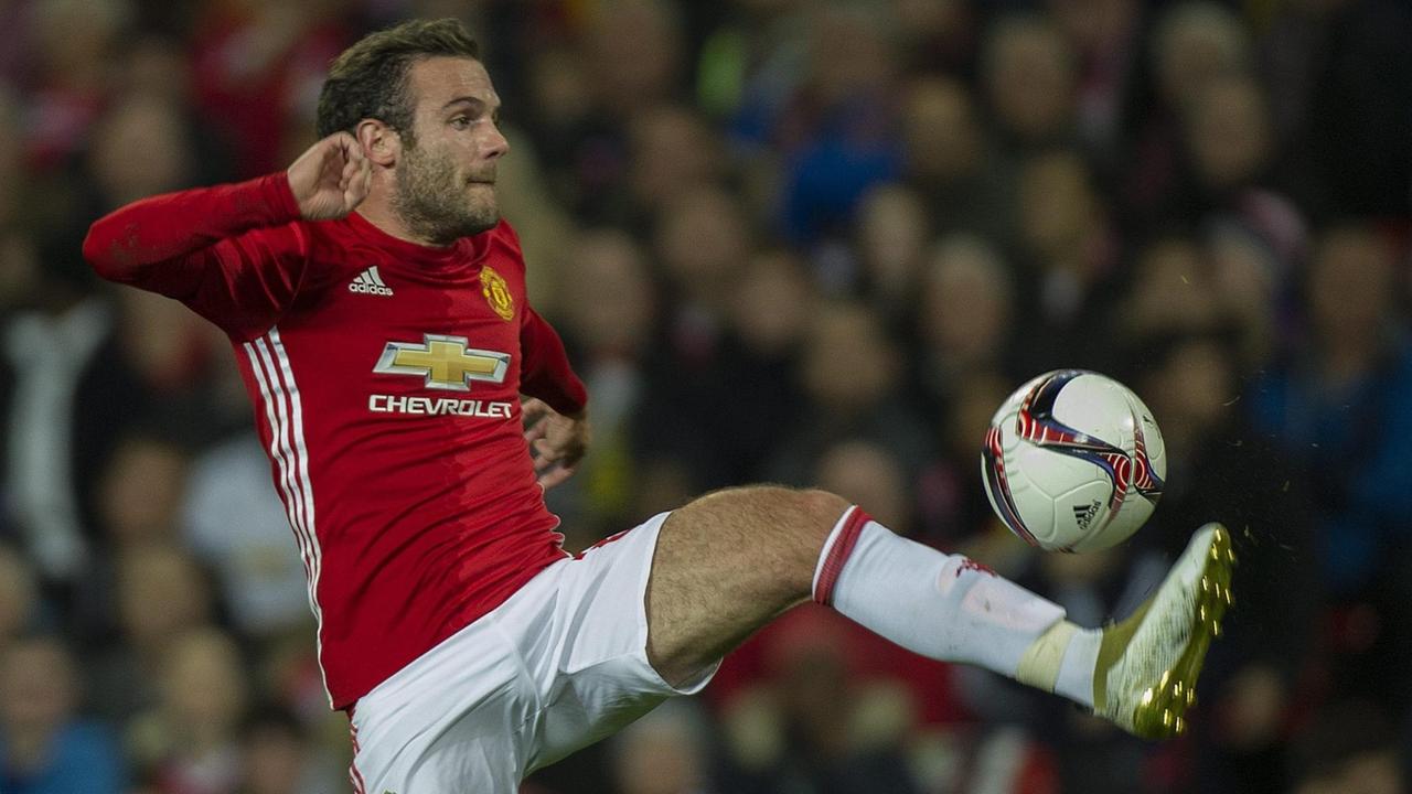 Juan Mata spielt seit 2014 für Manchester United. Juan Mata spielt seit 2014 für Manchester United.