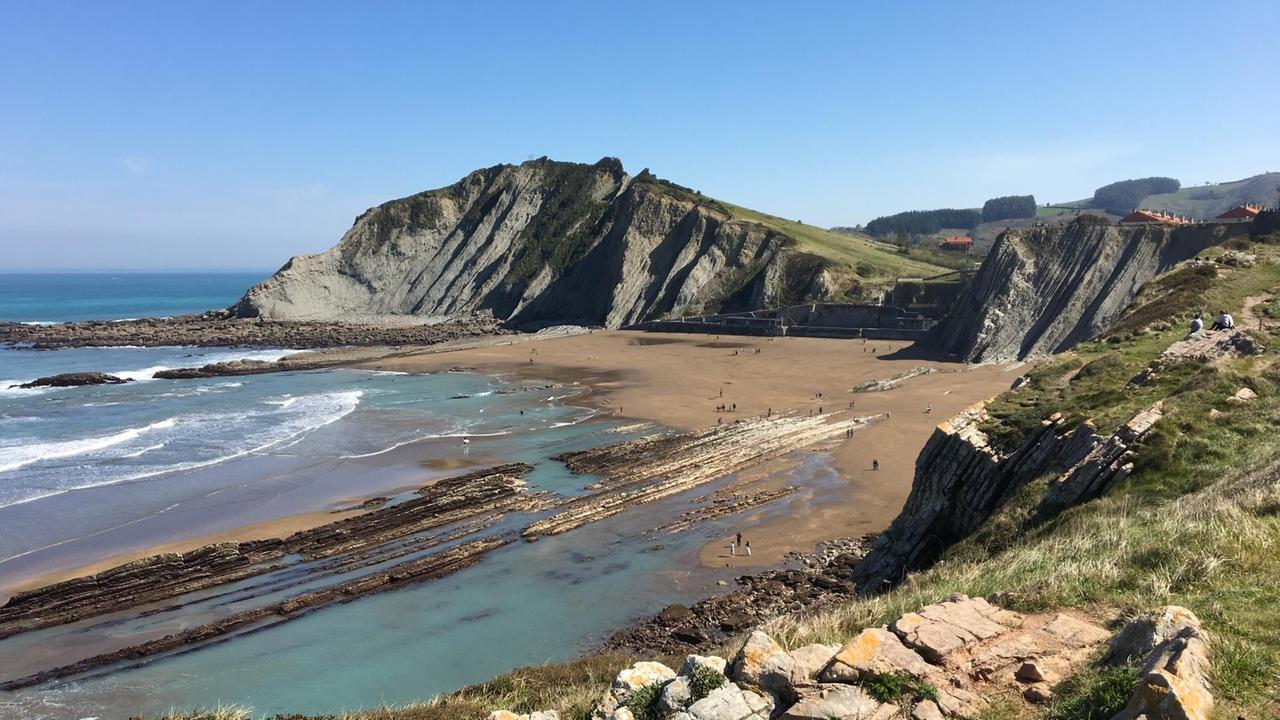 Der zweite Drehort von "Game of Thrones" im Baskenland - der Strand von Zumaia. Der zweite Drehort von "Game of Thrones" im Baskenland - der Strand von Zumaia.