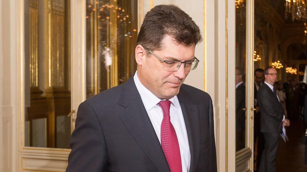 Der slowenische Politiker und Diplomat Janez Lenarcic während eines Empfangs in Brüssel 
