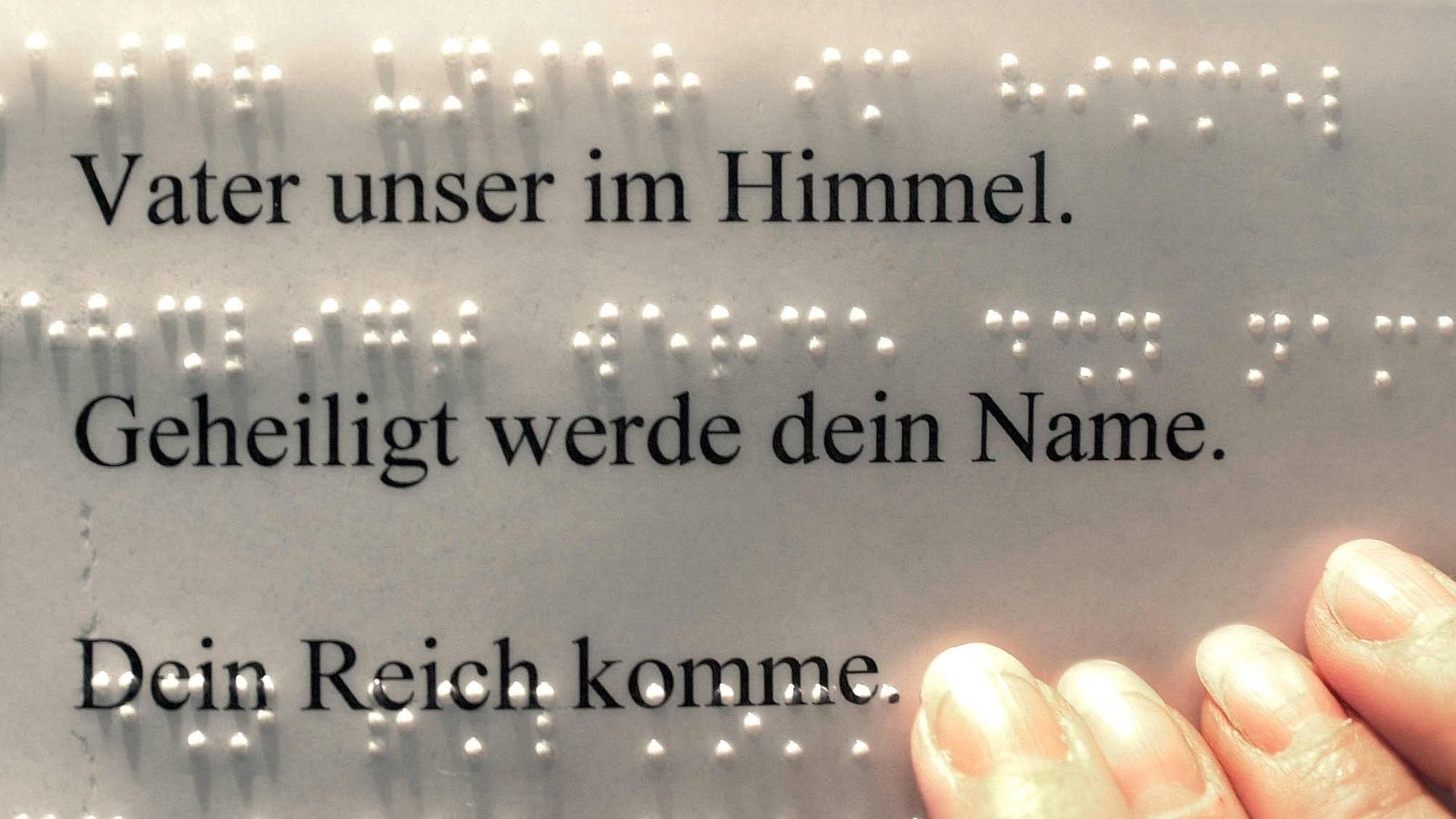 Der Anfang des Vater Unser in Blindenschrift. Der Anfang des Vater Unser in Blindenschrift.