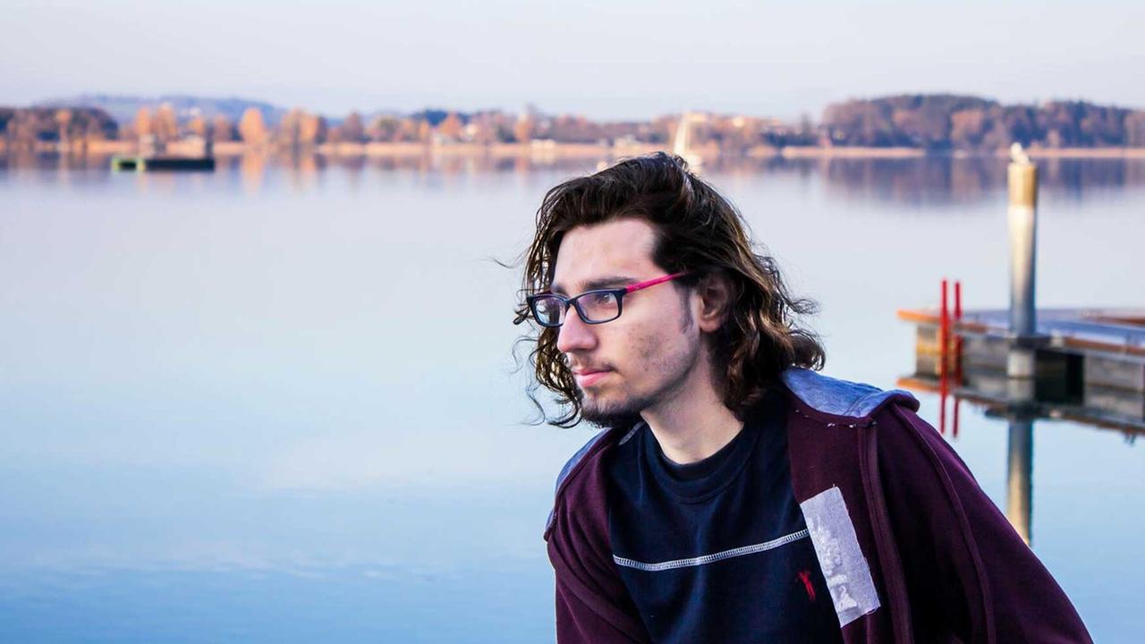 Abdullah Karam erzählt seine Fluchtgeschichte aus dem Jahr 2014 im Computerspiel "Path Out". Abdullah Karam erzählt seine Fluchtgeschichte aus dem Jahr 2014 im Computerspiel "Path Out".