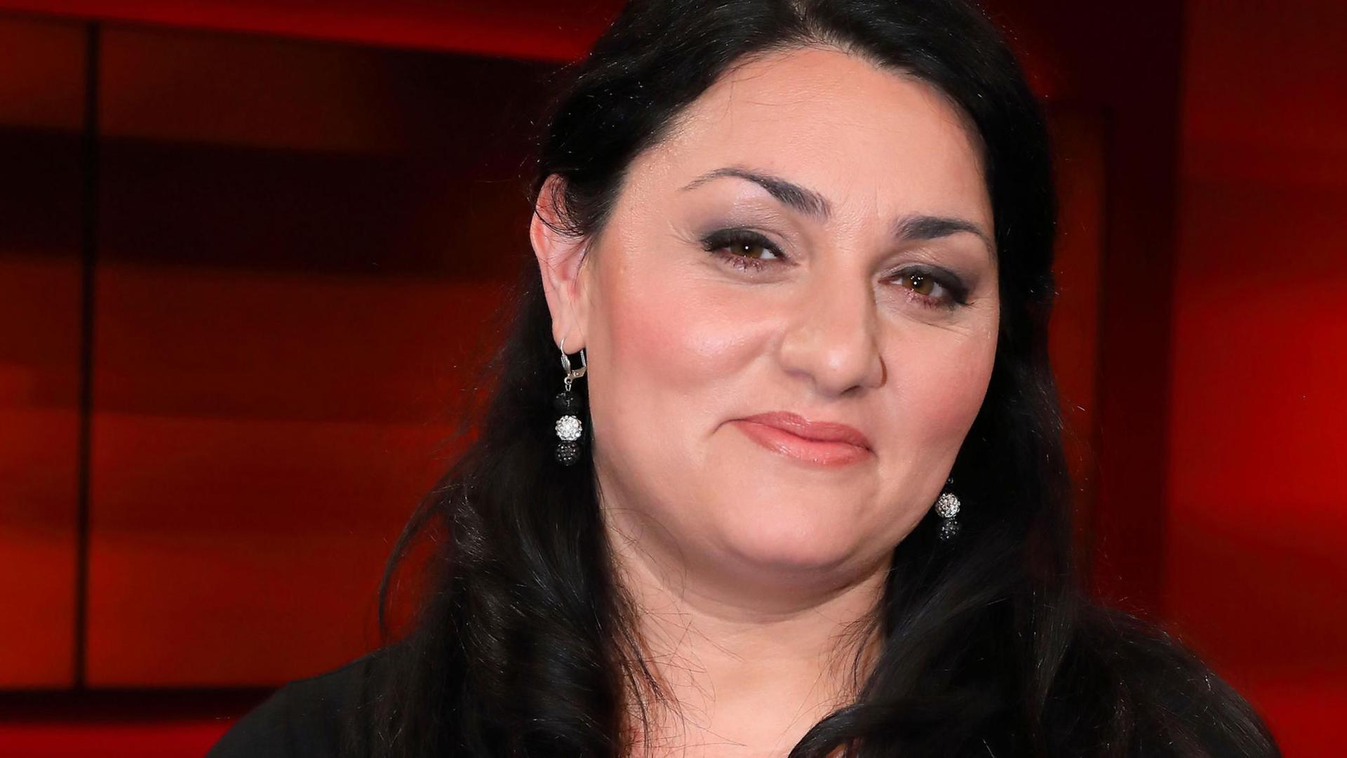 Lamya Kaddor, Islamwissenschaftlerin und Autorin, in der ARD-Talkshow "Hart aber Fair" am 19.06.2017 in Berlin. Das Thema der Sendung: "Wenn Terror Alltag wird - Ist Mutigsein jetzt Buergerpflicht?" Lamya Kaddor, Islamwissenschaftlerin und Autorin, in der ARD-Talkshow "Hart aber Fair" am 19.06.2017 in Berlin. Das Thema der Sendung: "Wenn Terror Alltag wird - Ist Mutigsein jetzt Buergerpflicht?"