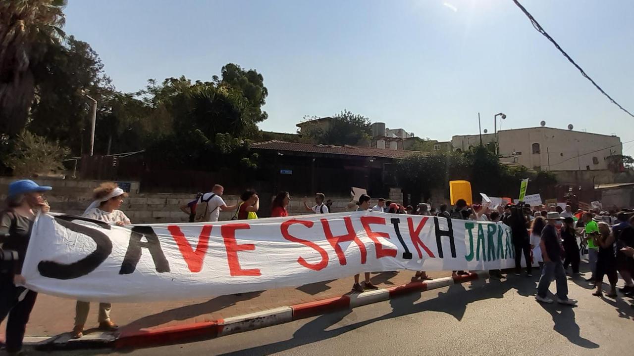 Demonstration im Viertel Scheikh Jarrah in Jerusalem, 2021. Demonstration im Viertel Scheikh Jarrah in Jerusalem, 2021.