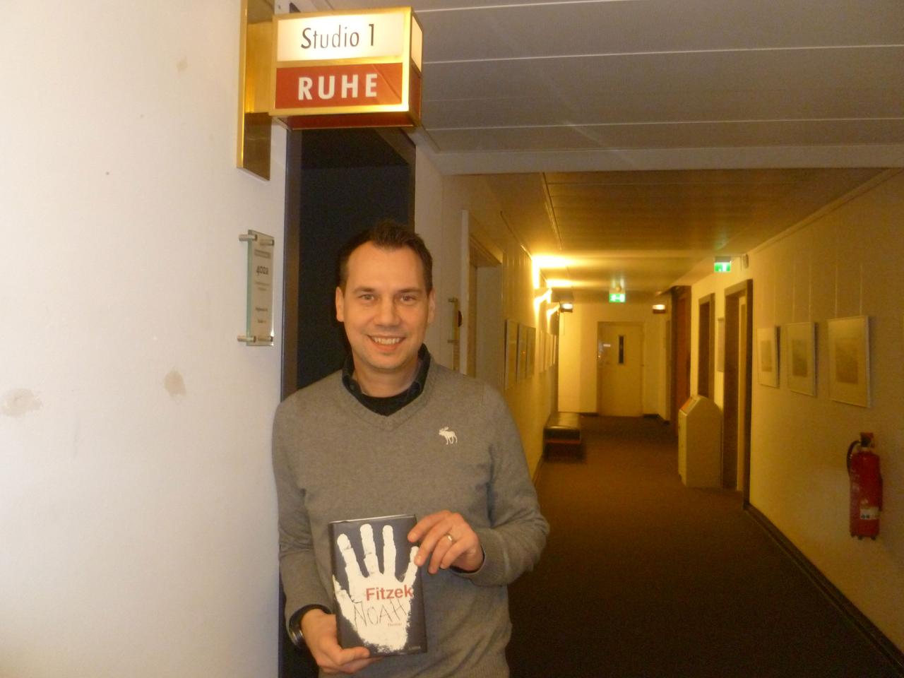 Schriftsteller Sebastian Fitzek mit seinem neuen Thriller "Noah" zu Gast bei Deutschlandradio Kultur Schriftsteller Sebastian Fitzek mit seinem neuen Thriller "Noah" zu Gast bei Deutschlandradio Kultur