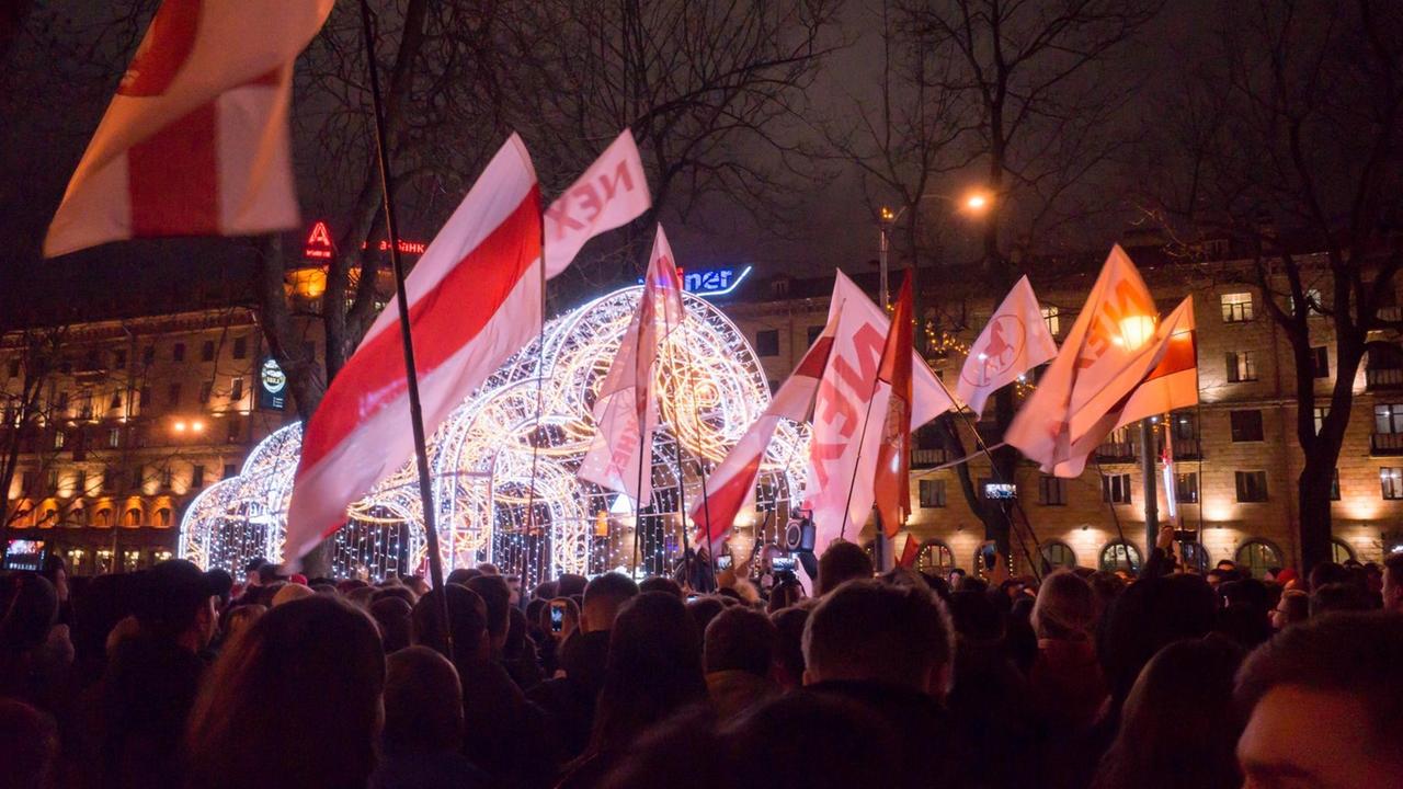 Der Video-Blogger "Nechta" hat in Minsk zu einer Versammlung aufgerufen. Der Video-Blogger "Nechta" hat in Minsk zu einer Versammlung aufgerufen.