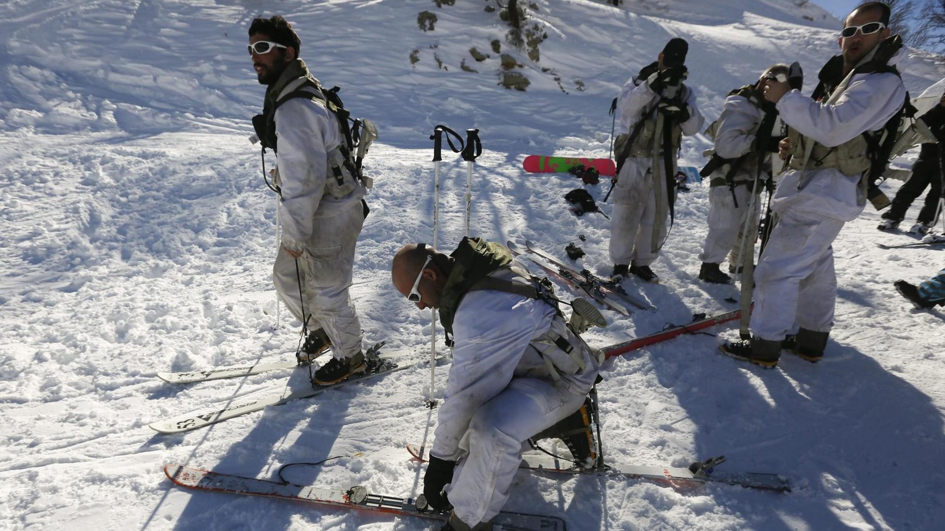 Israelische Soldaten im Skigebiet "Hermon" auf den Golanhöhen Israelische Soldaten im Skigebiet "Hermon" auf den Golanhöhen