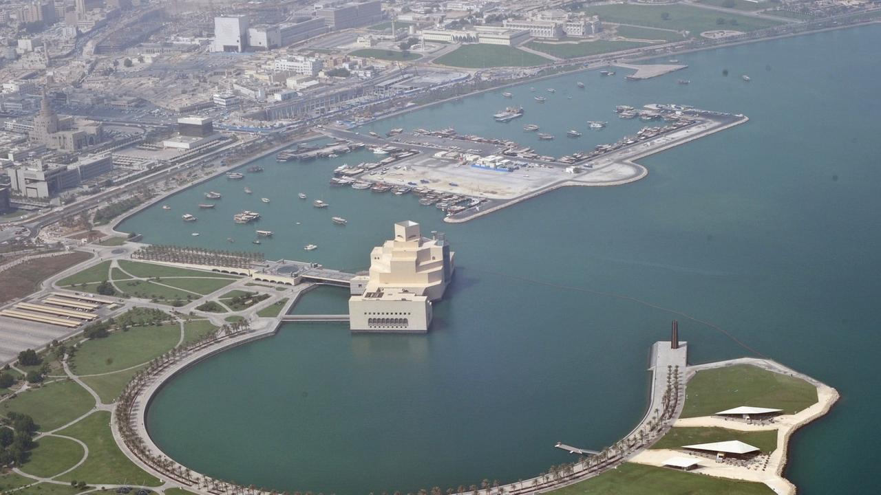 Luftaufnahme von Doha in Katar am Persischen Golf Luftaufnahme von Doha in Katar am Persischen Golf