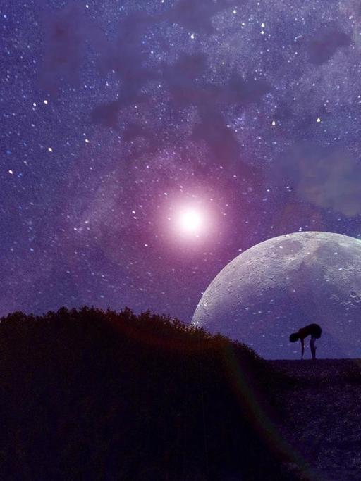 Das Digitalkunstwerk "Beachccombers" von A.A.Gurmankin zeigt den Horizont in der Nacht mit einem sehr hellen Stern, dem Mond und der Milchstraße.
