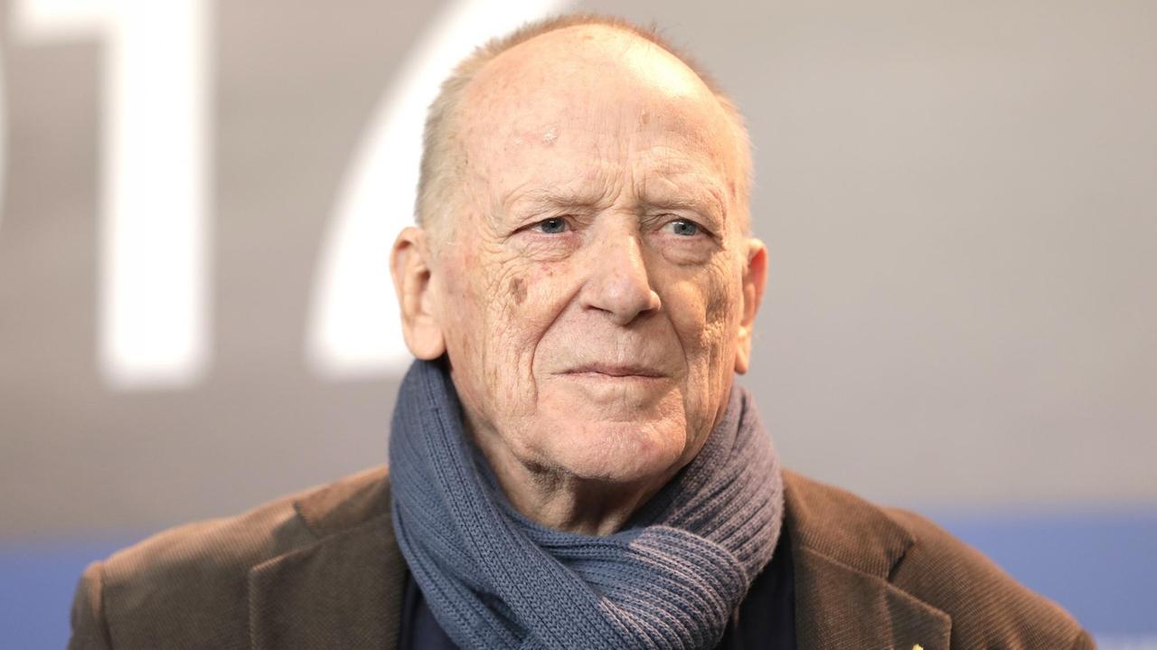Drehbuchautor Wolfgang Kohlhaase. auf den 67. Internationalen Filmfestspielen in Berlin am 16.02.2017 zur Pressekonferenz der Literaturverfilmung "In Zeiten abnehmenden Lichts". Drehbuchautor Wolfgang Kohlhaase. auf den 67. Internationalen Filmfestspielen in Berlin am 16.02.2017 zur Pressekonferenz der Literaturverfilmung "In Zeiten abnehmenden Lichts".