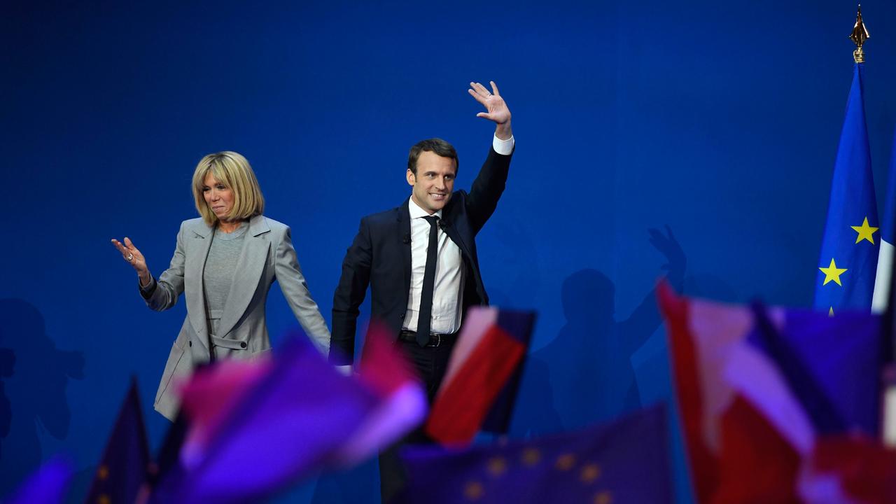 Ehefrau Brigitte und Wahlsieger Emmanuel Macron am 8. Mai in Paris