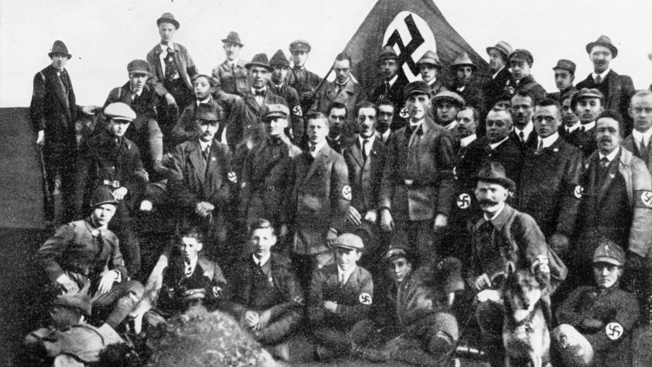 SA-Gruppenfoto beim "Deutschen Tag" in Coburg am 14. Oktober 1922, einem Treffen völkischer Verbände