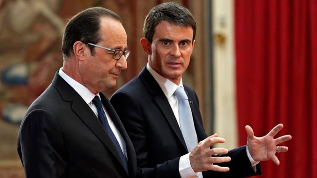 Frankreichs Premierminister Manuel Valls (rechts) und Präsident François Hollande im Februar 2015