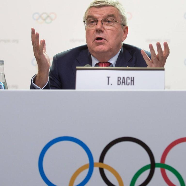 IOC-Präsident Thomas Bach während einer Pressekonferenz in Buenos Aires.
