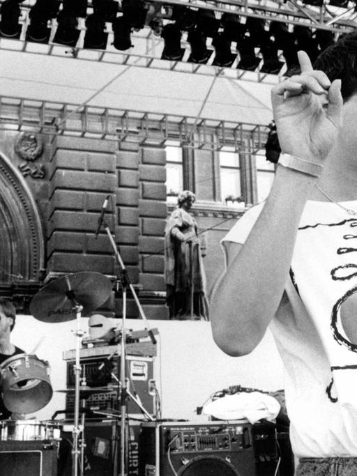 Falco, 1985