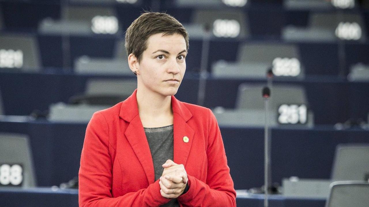 Die Grünen-Europaabgeordnete Ska Keller im Europaparlament in Straßburg. Die Grünen-Europaabgeordnete Ska Keller im Europaparlament in Straßburg.