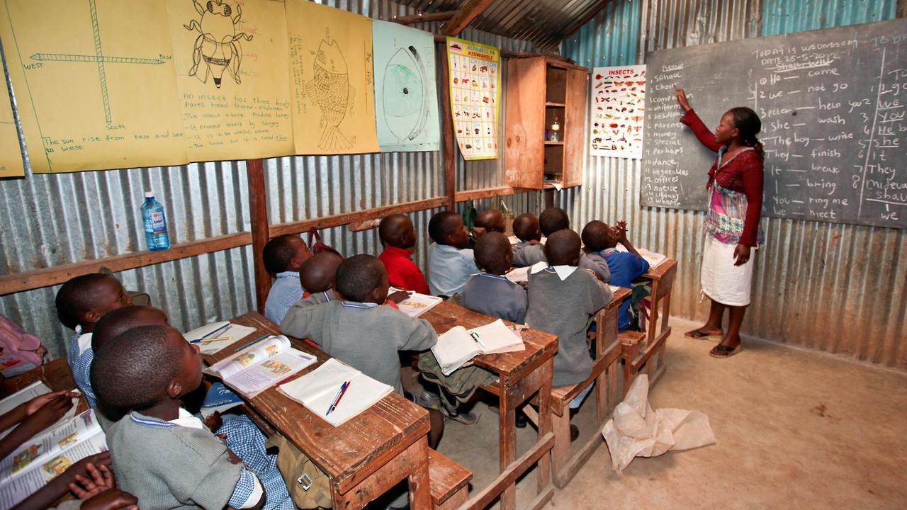 Eine Grundschule in der kenianischen Hauptstadt Nairobi. Eine Grundschule in der kenianischen Hauptstadt Nairobi.