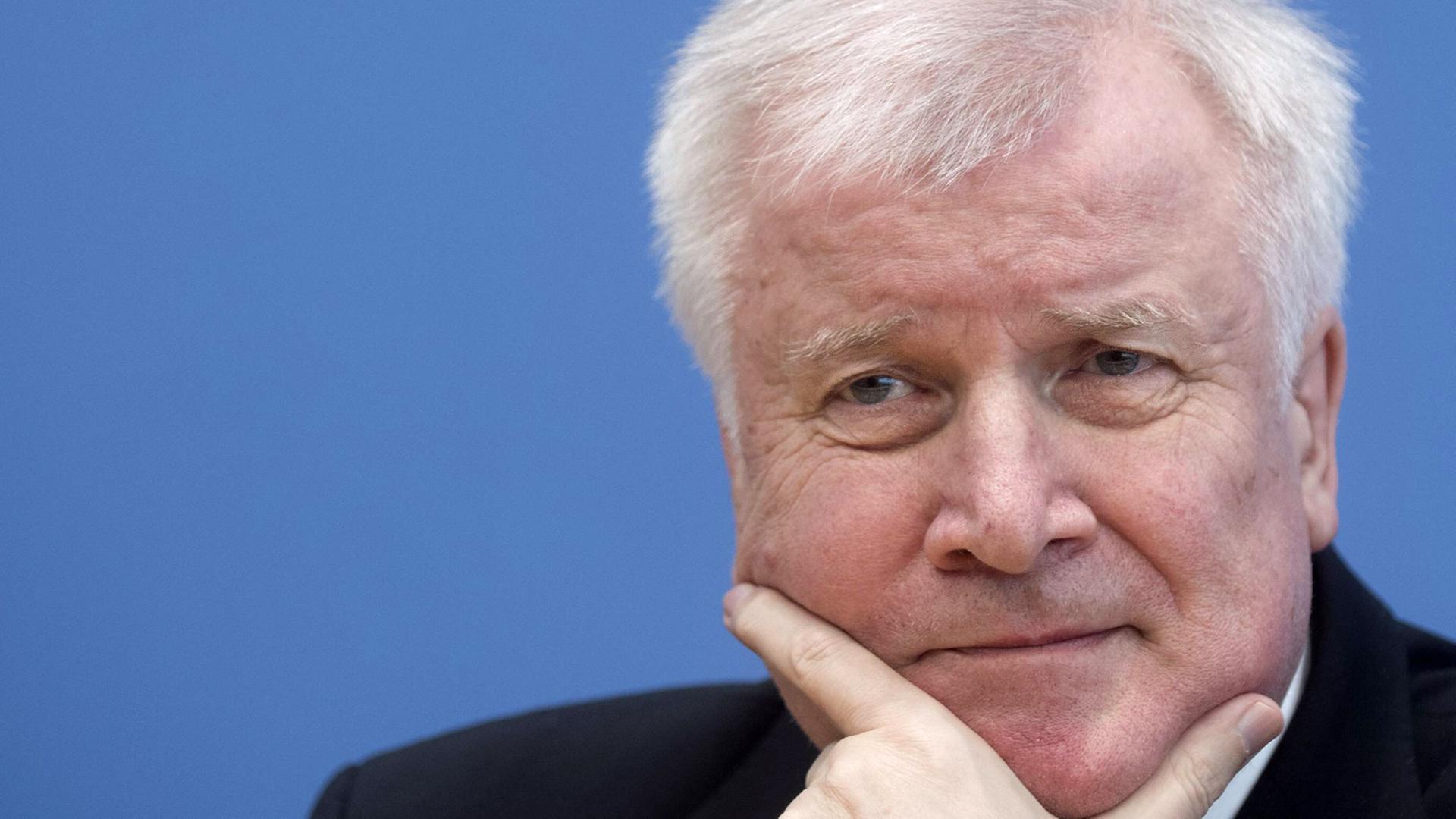 CSU-Chef Horst Seehofer am 12. März in Berlin in der Bundespressekonferenz CSU-Chef Horst Seehofer am 12. März in Berlin in der Bundespressekonferenz