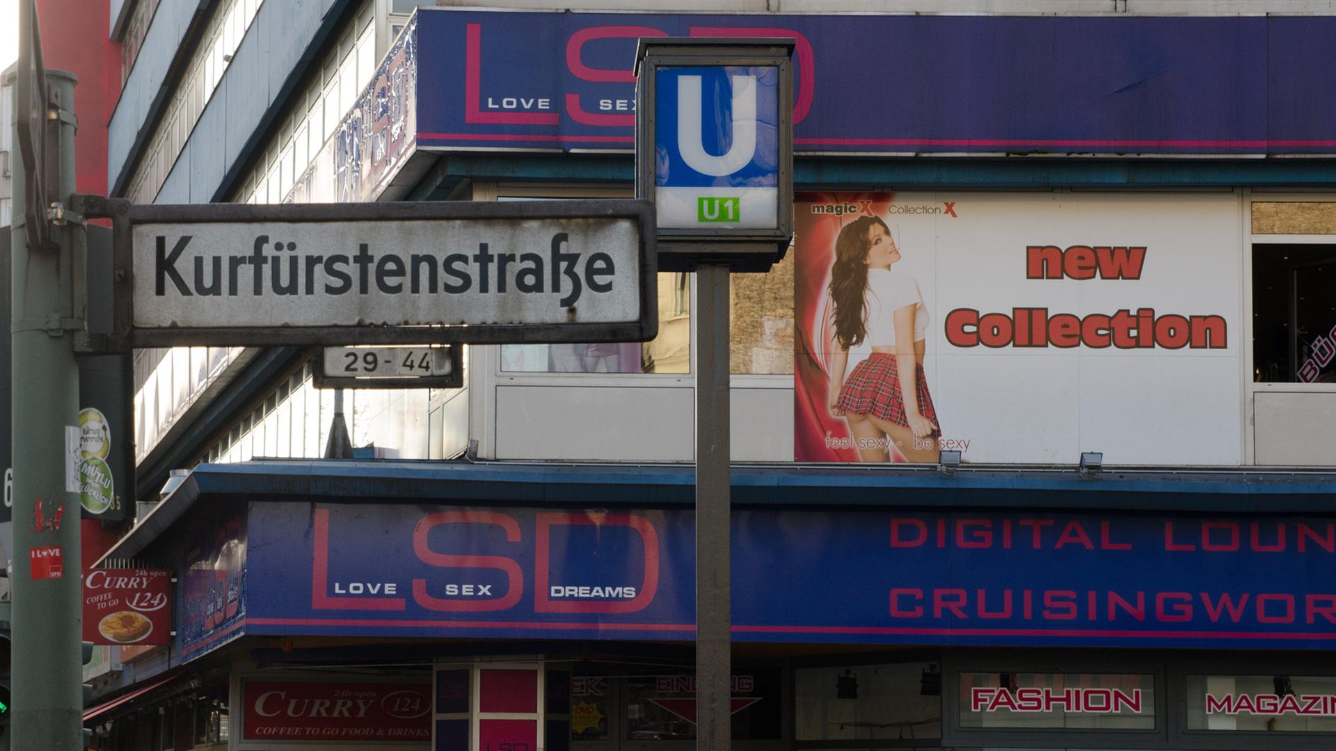 Die Kurfürstenstraße - eine verborgene Welt öffnet sich. Die Kurfürstenstraße - eine verborgene Welt öffnet sich.