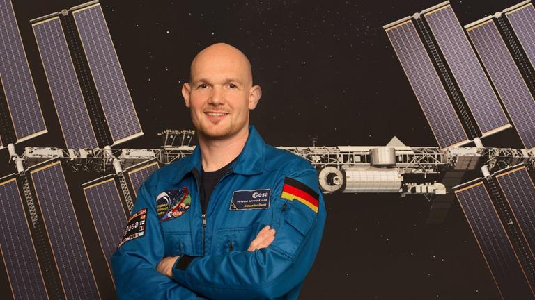 Alexander Gerst vor der Raumstation. Alexander Gerst vor der Raumstation.