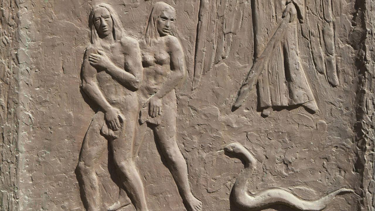 Vertreibung aus dem Paradies, Relief an der Kirchentür, Evangelische Große Marienkirche, Lippstadt, Vertreibung aus dem Paradies, Relief an der Kirchentür, Evangelische Große Marienkirche, Lippstadt,
