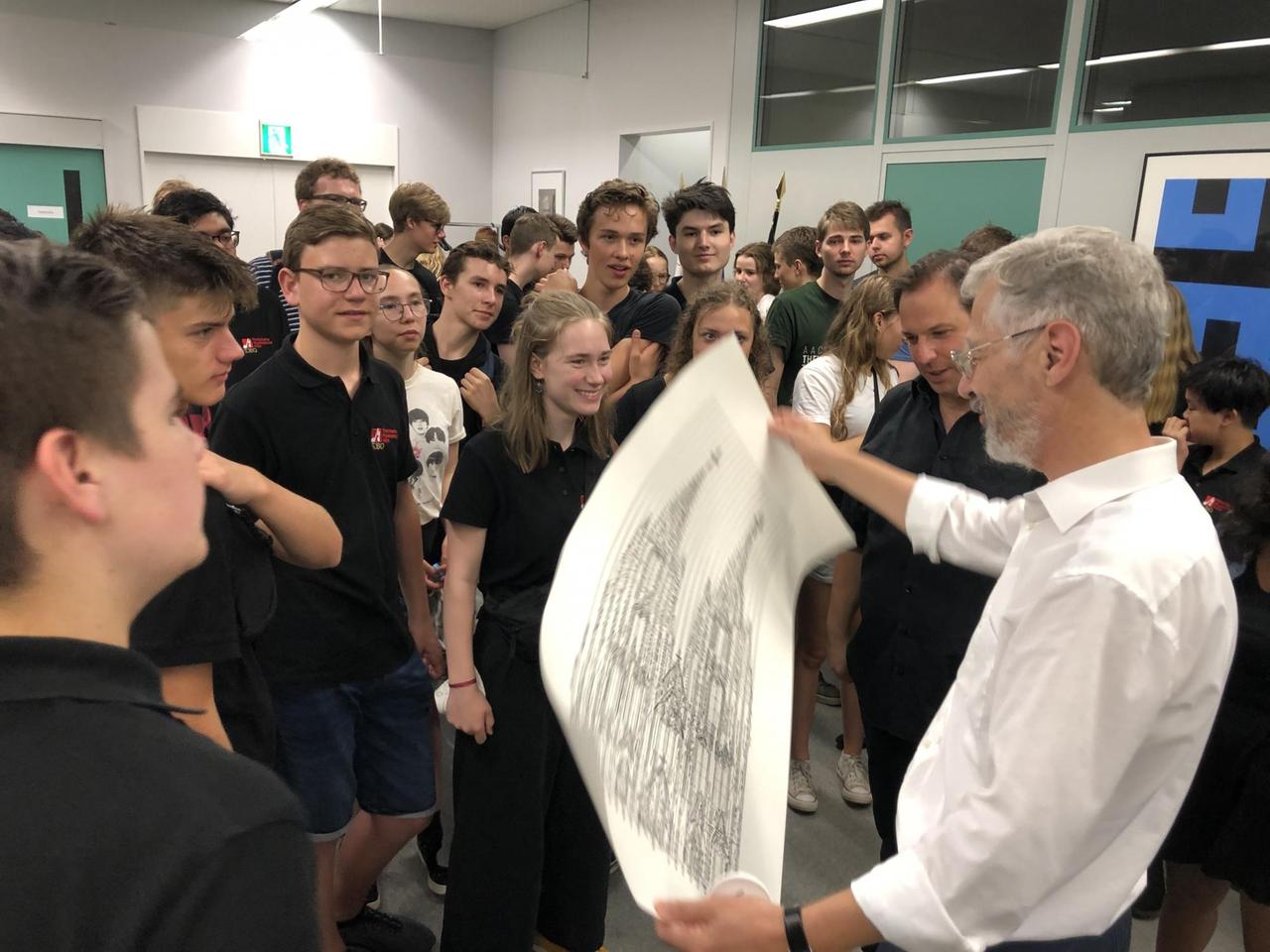 Mitglieder des Symphonisches Jugendblasorchester der Rheinischen Musikschule Köln zu Besuch beim Generalkonsul in Japan Mitglieder des Symphonisches Jugendblasorchester der Rheinischen Musikschule Köln zu Besuch beim Generalkonsul in Japan