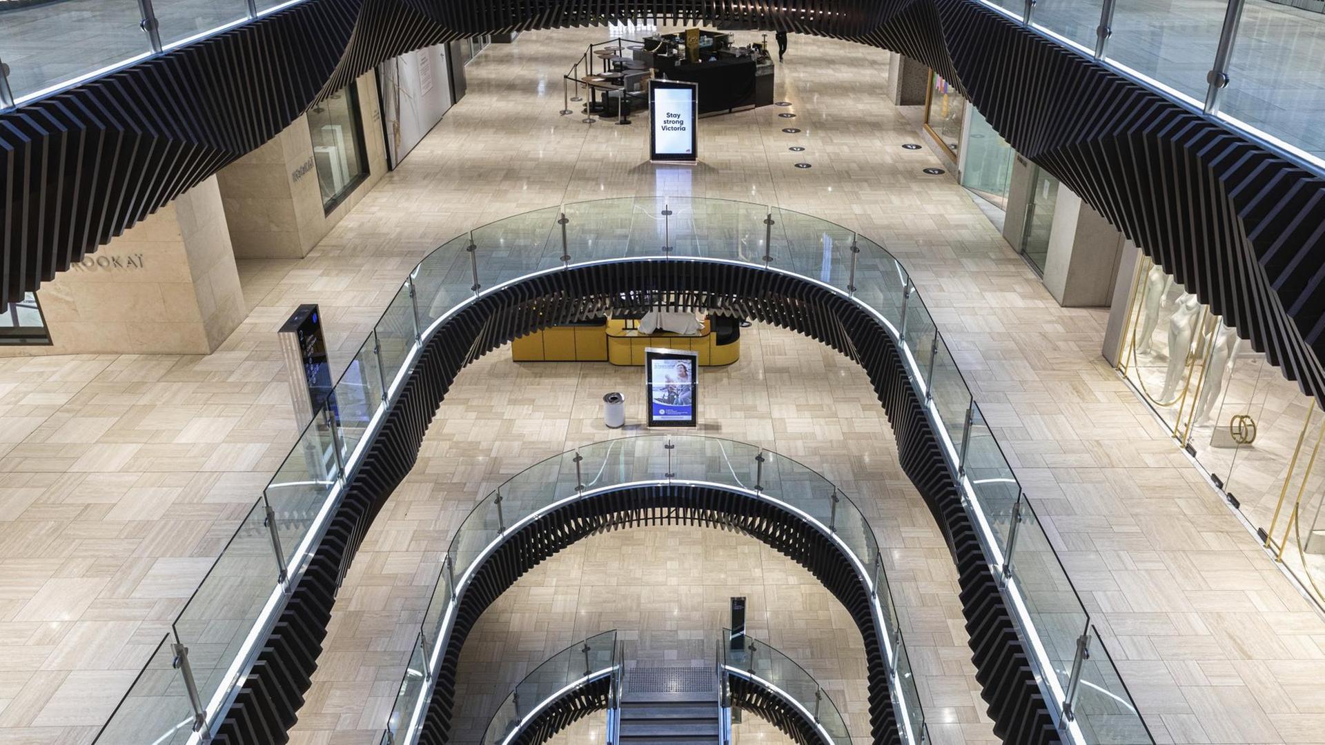 Eine leer stehendes Einkaufszentrum Eine leer stehendes Einkaufszentrum