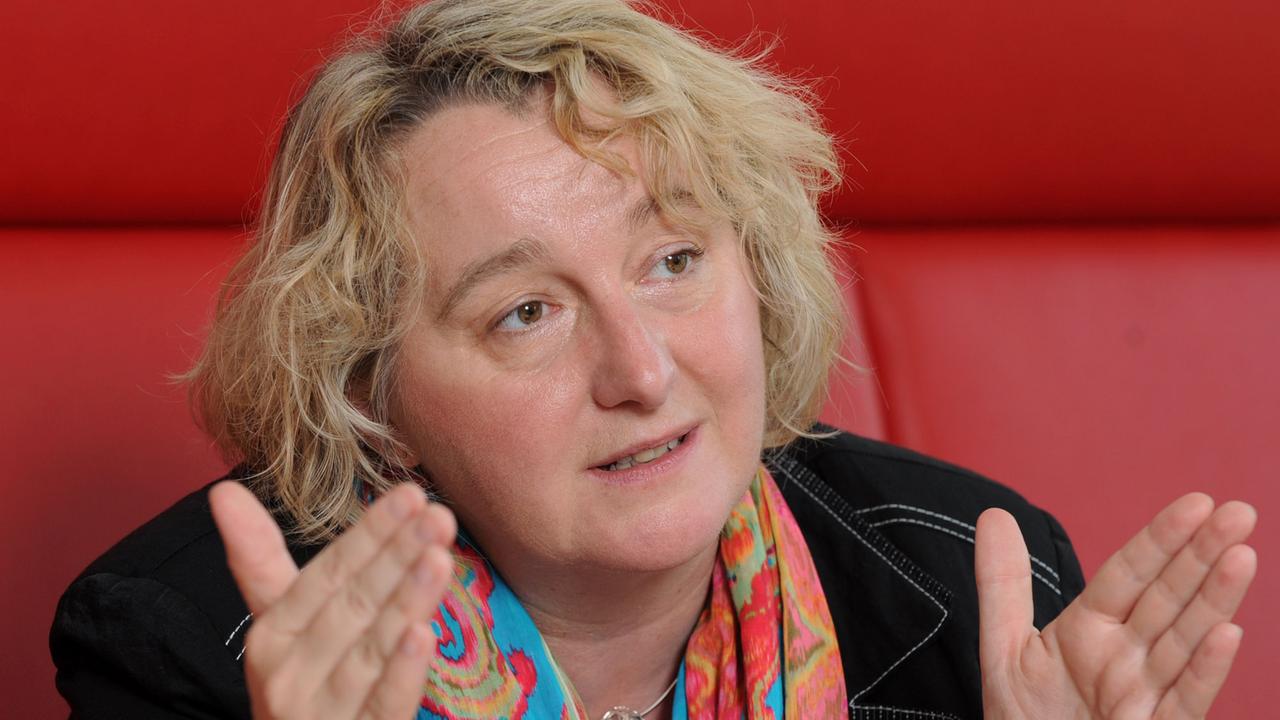 Baden-Württembergs Wissenschaftsministerin Theresia Bauer (Bündnis 90/Die Grünen) kurz nach ihrem Amtsantritt 2011. Baden-Württembergs Wissenschaftsministerin Theresia Bauer (Bündnis 90/Die Grünen) kurz nach ihrem Amtsantritt 2011.