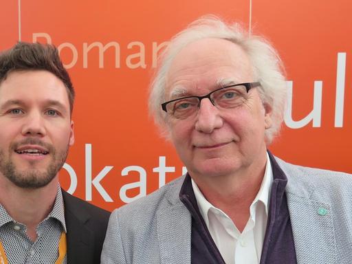 Claus Leggewie (rechts) mit Deutschlandradio-Kultur-Moderator Christian Rabhansl auf der Leipziger Buchmesse 2016