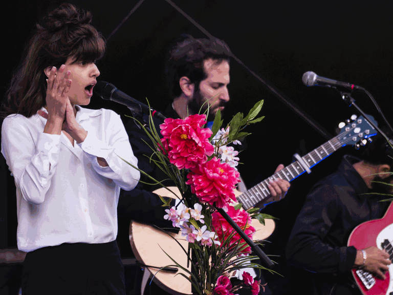 Die israelische Band Lola Marsh bei einem Auftritt bei der Kieler Woche 2017.
