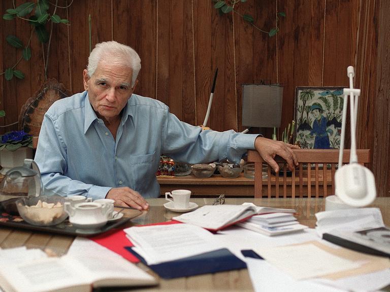 Der französische Philosoph Jacques Derrida