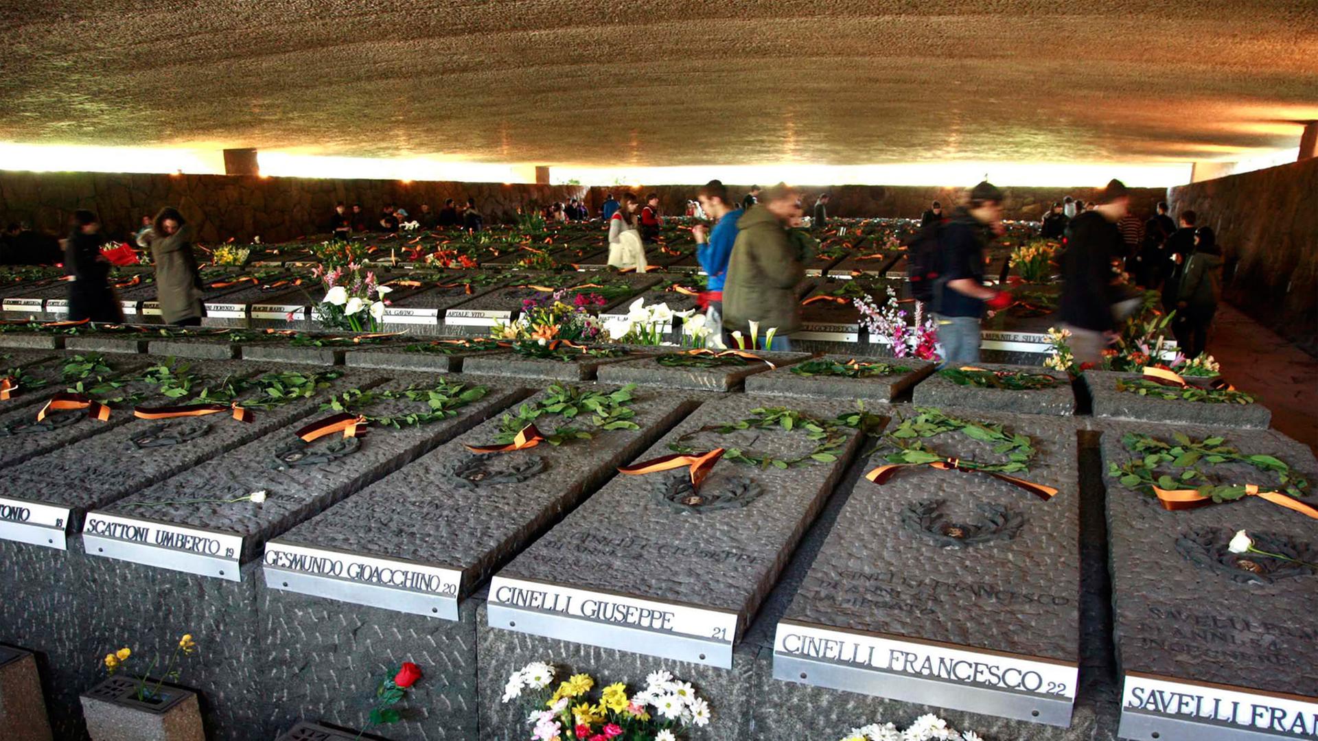 Blick auf das Mahnmal Ardeatinischen Höhlen Blick auf das Mahnmal Ardeatinischen Höhlen