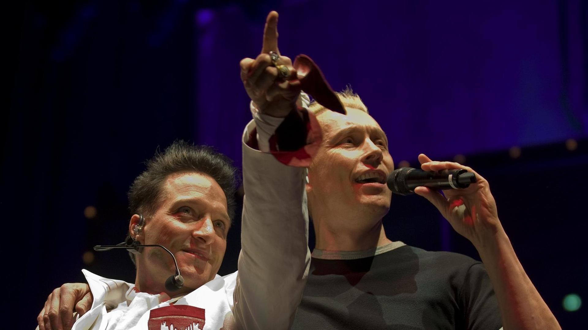 Bela B. und Farin Urlaub (v.l.) der Punkrock-Band "Die Ärzte" Bela B. und Farin Urlaub (v.l.) der Punkrock-Band "Die Ärzte"