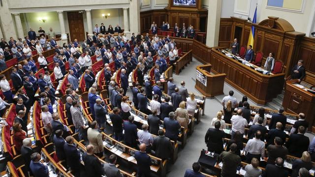 Das ukrainische Parlament tagt in Kiew.