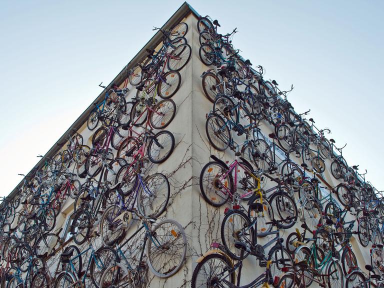 Jährlich werden fast vier Millionen Fahrräder in Deutschland gekauft. 