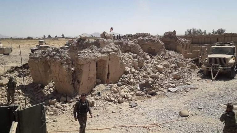 Die afghanische Armee patroulliert an der Grenze zu Herat in Afghanistan. Dort rückt die Taliban immer weiter vor. Die afghanische Armee patroulliert an der Grenze zu Herat in Afghanistan. Dort rückt die Taliban immer weiter vor.
