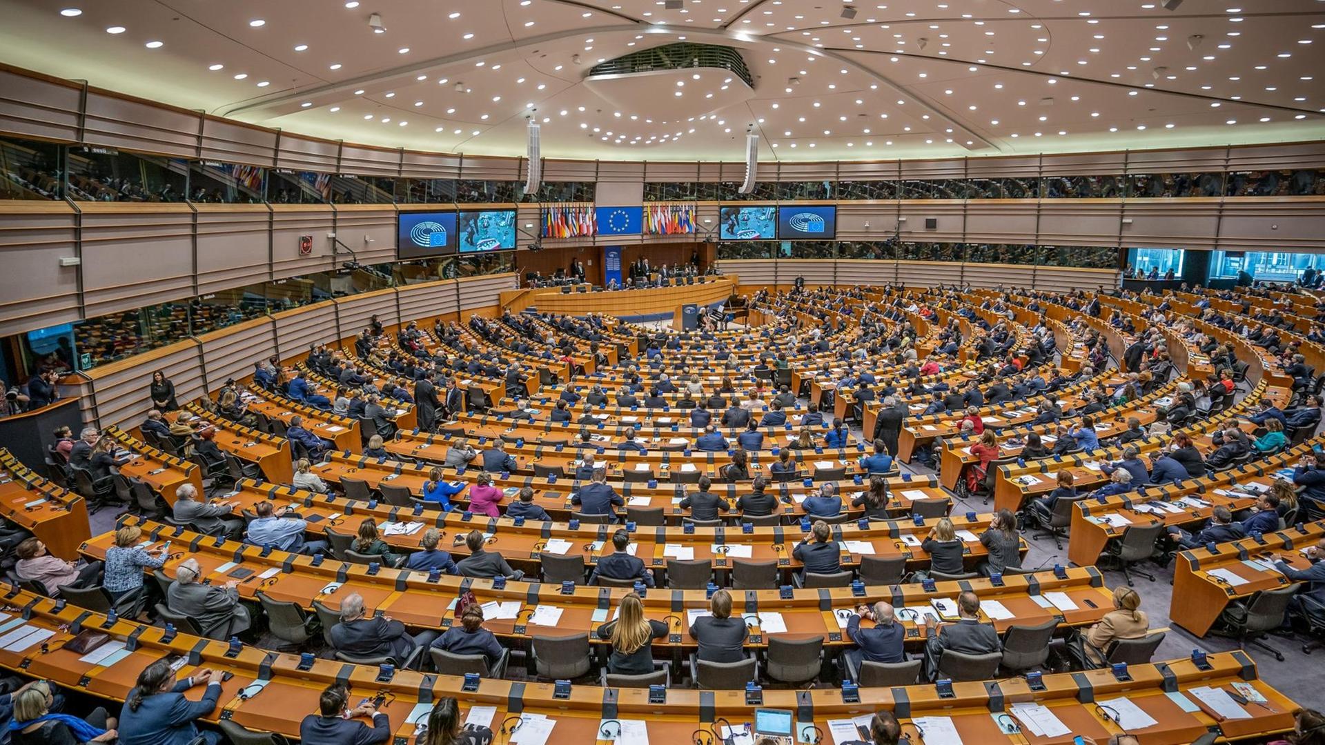 Der Plenarsaal des Europäischen Parlaments in Brüssel