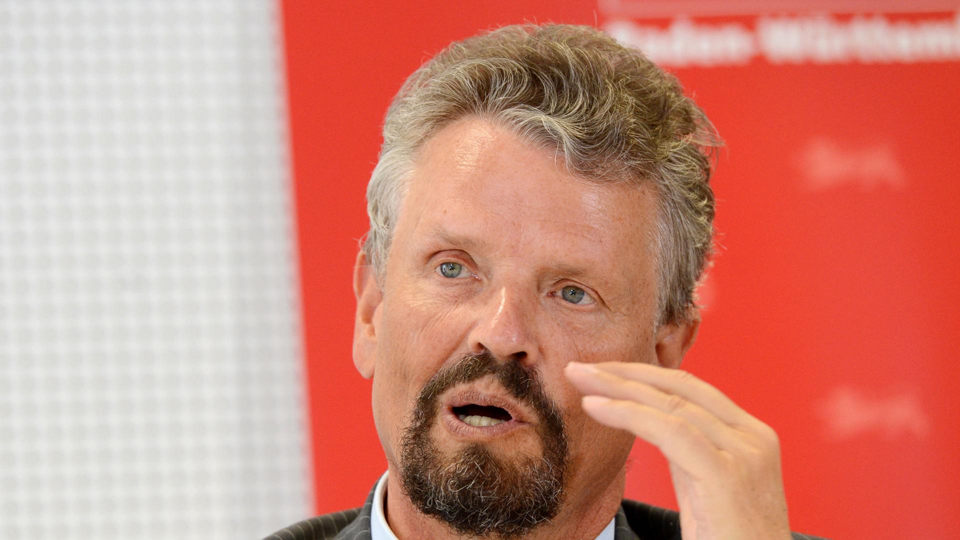 Der Russland-Beauftragte der Bundesregierung, Gernot Erler (SPD). Der Russland-Beauftragte der Bundesregierung, Gernot Erler (SPD).